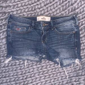 hollister denim cut off shorts
